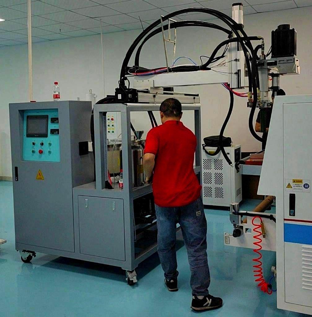 东莞硅胶泡棉供料机调试成功